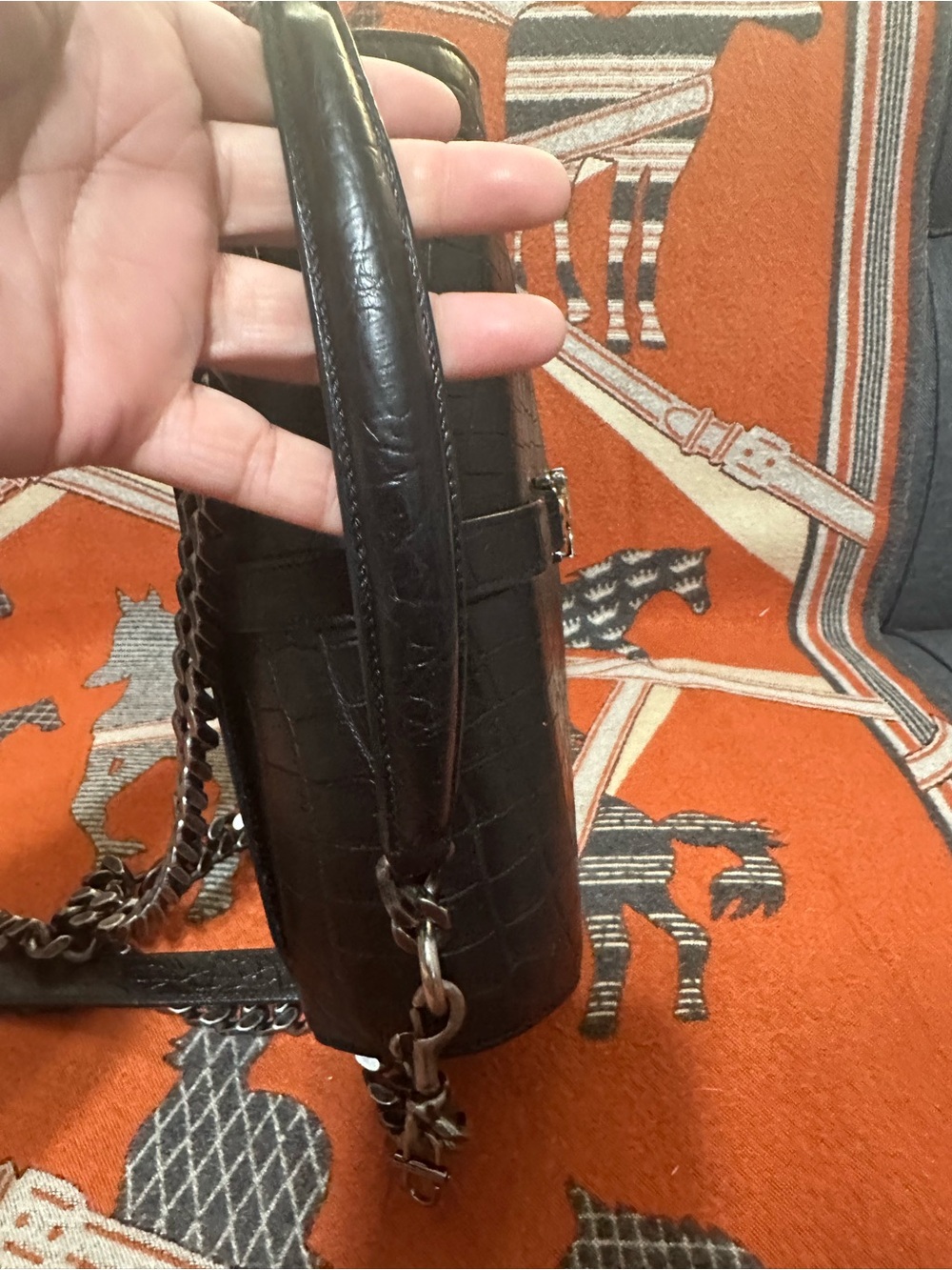 YVES SAINT LAURENT ❤️🌟BLACK CROC-EMBOSSED CALFSKIN LEATHER W/ LONG STRAP⭐️ - Picture 3 of 11